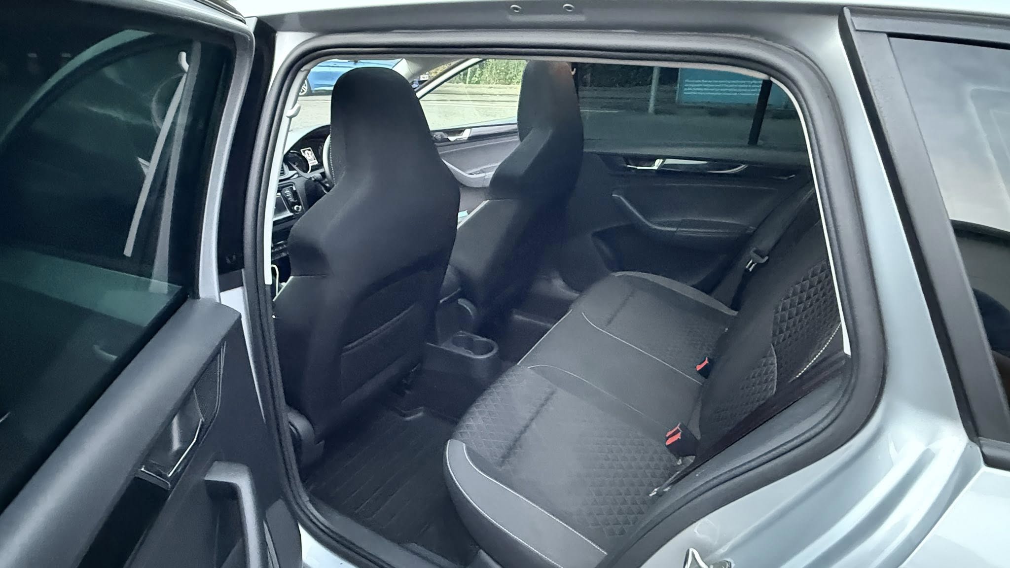 Skoda Rapid 1.0 TSI Turbo Petrol – Excellent Condition Throughout, Full Service History, MOT March 2027