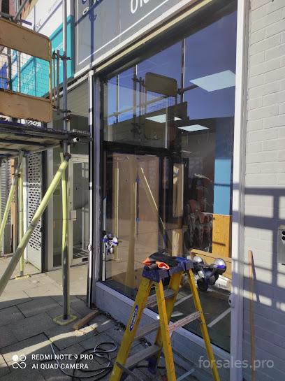 Professional glass repairs Manchester with high-quality glazing results.