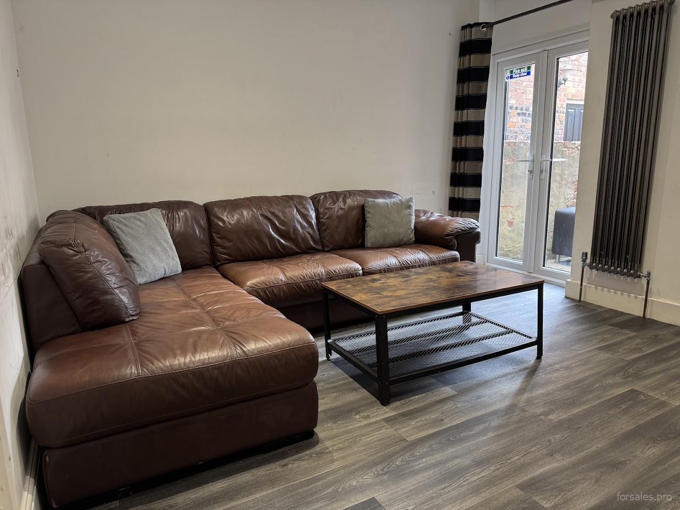 Omar’s Professional Man and Van Manchester Services